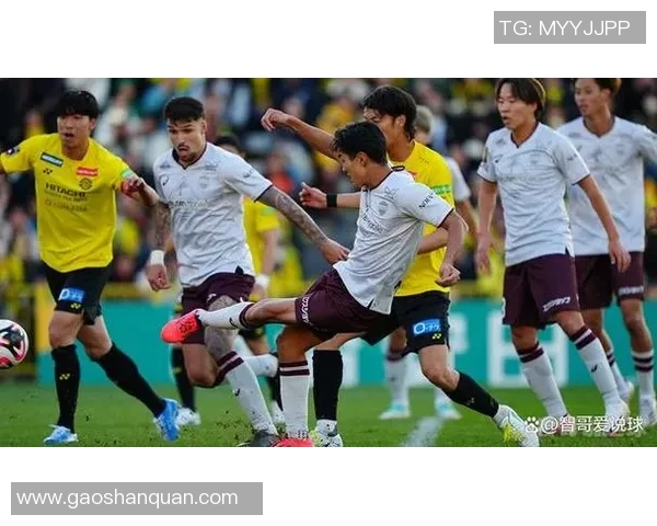 广州恒大与浦项制铁激战正酣谁能在亚冠赛场上笑到最后